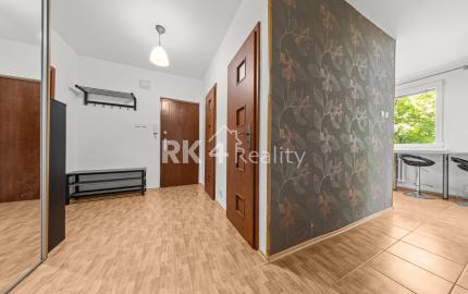 RK4 - REZERVOVANÉ - NA PREDAJ: 3-izbový byt s loggiou a výhľadom do parku