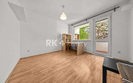 RK4 - REZERVOVANÉ - NA PREDAJ: 3-izbový byt s loggiou a výhľadom do parku