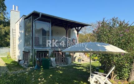 RK4 - PREDANÉ  -  CHATA S POZEMKOM BRATISLAVA - DEVÍNSKA CESTA