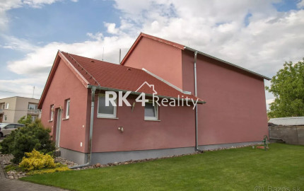 RK4 - NA PREDAJ - Krásny penzión so saunou, športovou halou a tenisovým kurtom.