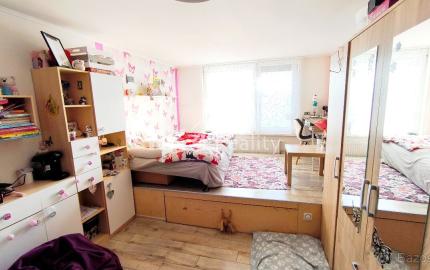 RK4- NA PREDAJ - Tešedíkovo 3-izbový byt s krásnou záhradou