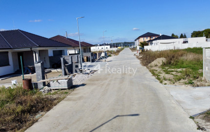 RK4 - PREDAJ - Stavebný pozemok na výstavbu rodinného domu , Kráľov Brod - 600m2.