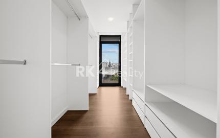 RK4  - Súkromná vila - dvojgaráž, 2 terasy (80 m²), pozemok 887 m² – Čierna Voda