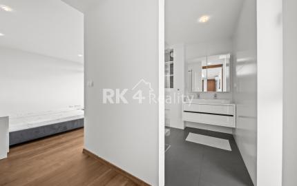RK4  - Súkromná vila - dvojgaráž, 2 terasy (80 m²), pozemok 887 m² – Čierna Voda