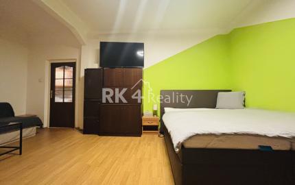 RK4 - NA PREDAJ - 2 izbový byt  RUŽINOV - ŠTRKOVEC