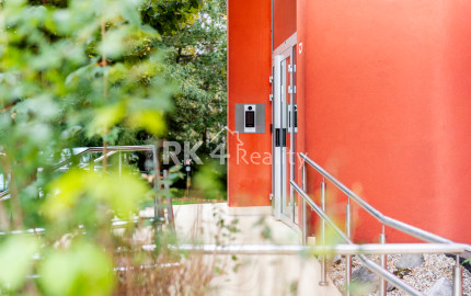 RK4 - NA PREDAJ - priestranný 4 izbový byt - Rezidencia Lesopark