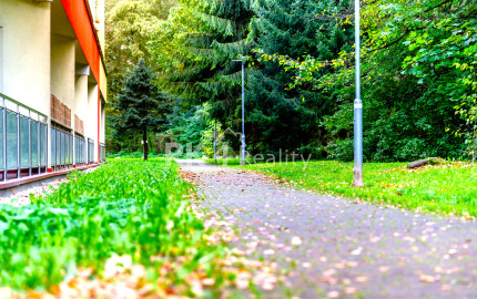 RK4 - NA PREDAJ - priestranný 4 izbový byt - Rezidencia Lesopark