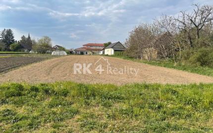 RK4 - NA PREDAJ - Stavebný pozemok na výstavbu rodinného domu - Žiharec - 700m2