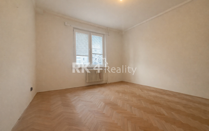 RK4 - Na predaj 3izbový byt pôvodný stav Ružinov  - Štrkovec