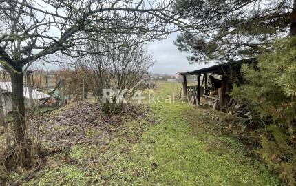 RK4- NA PREDAJ . Rodinný dom s krásnym pozemkom - Kamenný Most