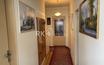 RK4 - NA PREDAJ - Rodinný dom na rekonštrukciu aj na okamžité bývanie  - Iža