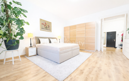 RK4 -  NA PRENÁJOM - Priestranný 2izbový byt BA - Staré Mesto