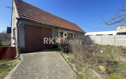 RK4 - NA PREDAJ - Rodinný dom na peknom vyvýšenom kopci vo Veľkých Kostoľanoch