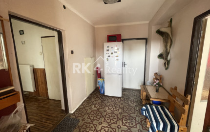 RK4 - NA PREDAJ - Rodinný dom na peknom vyvýšenom kopci vo Veľkých Kostoľanoch