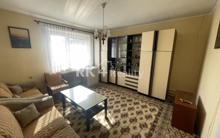 RK4 - NA PREDAJ - Rodinný dom na peknom vyvýšenom kopci vo Veľkých Kostoľanoch