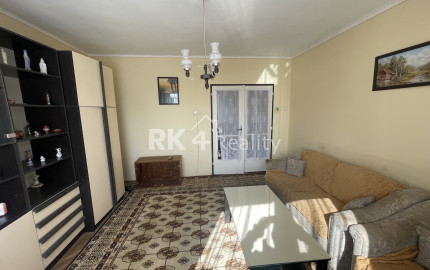 RK4 - NA PREDAJ - Rodinný dom na peknom vyvýšenom kopci vo Veľkých Kostoľanoch