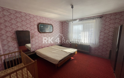 RK4 - NA PREDAJ - Rodinný dom na peknom vyvýšenom kopci vo Veľkých Kostoľanoch