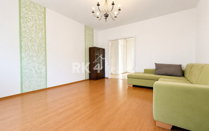 RK4 - PREDAJ - priestranný 3 i. byt - 2 x loggia - Karlová Ves