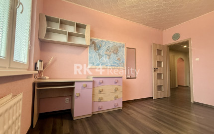 RK4 - PREDAJ - 3 izbový byt-loggia- francúzke okno