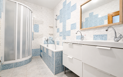 RK4 - PREDAJ -  4 izbový svetlý  byt  137 m² - loggia - Dulovo námestie