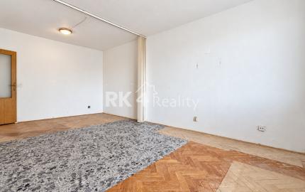 RK4 - PREDAJ - Priestranný 2-izbový byt s balkónom v Žiline – Vlčince, Dobšinského ulica