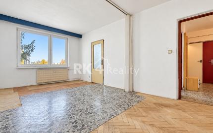 RK4 - PREDAJ - Priestranný 2-izbový byt s balkónom v Žiline – Vlčince, Dobšinského ulica