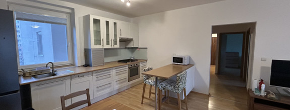 RK4 - NA PREDAJ - 3 izbový byt - Ružinov