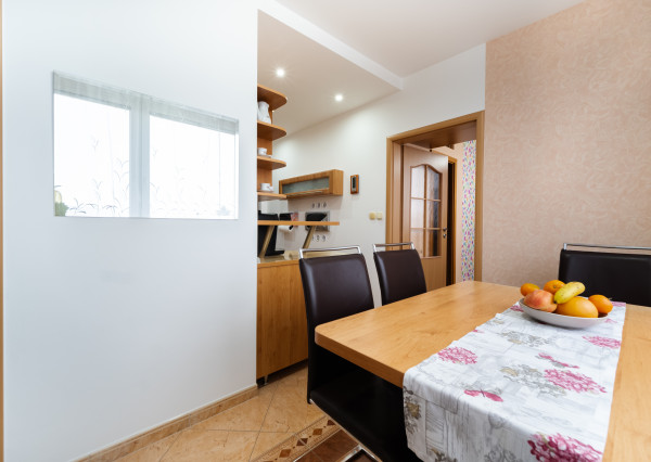 RK4 - PREDANÉ - 3 izbový byt - kompletná rekonštrukcia