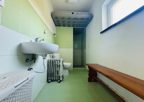 RK4 - PREDANÉ  -  CHATA S POZEMKOM BRATISLAVA - DEVÍNSKA CESTA