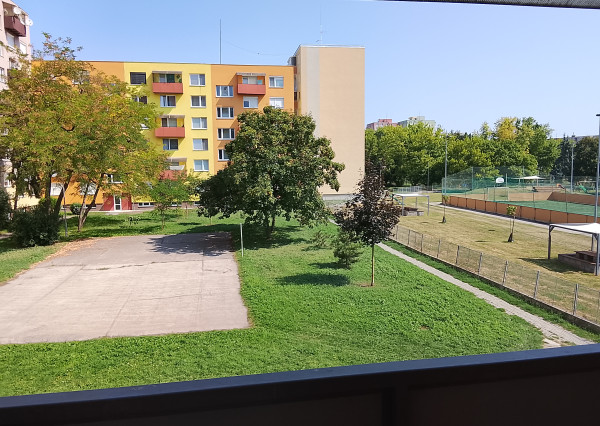 RK4 - PREDAJ - 3- izbový byt v Nových Zámkoch ,  po rekonštrukcii.