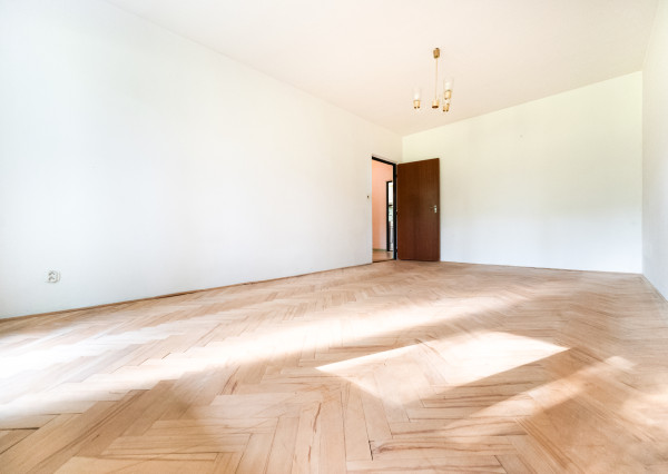 RK4 - PREDANÉ - priestranný 3 izbový byt - skvelá lokalita Vlčince