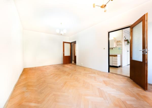 RK4 - PREDANÉ - priestranný 3 izbový byt - skvelá lokalita Vlčince