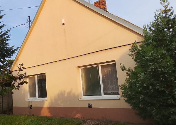 RK4 -  NA PREDAJ  -  4 izbový  rodinný dom , DIAKOVCE