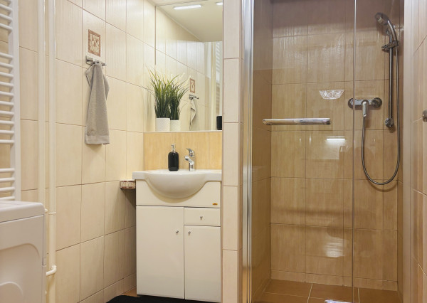 RK4 -  NA PRENÁJOM - ŠTÝLOVÝ 2 izb. BYT  BRATISLAVA - GORKÉHO