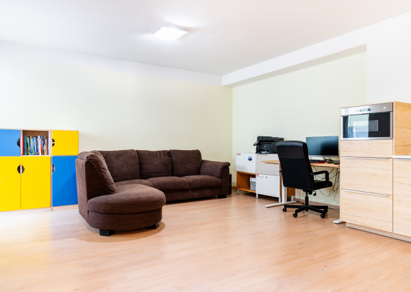 RK4 - NA PREDAJ - priestranný 4 izbový byt - Rezidencia Lesopark