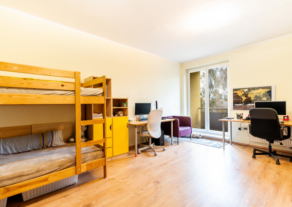 RK4 - NA PREDAJ - priestranný 4 izbový byt - Rezidencia Lesopark