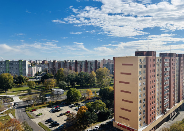 RK4 - PREDANÝ   3izbový BYT  PETRŽALKA - VAVILOVOVA