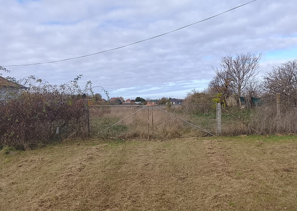 RK4 - NA  PREDAJ - Stavebný pozemok v radovej zástavbe -  Kráľov Brod - 4064m2