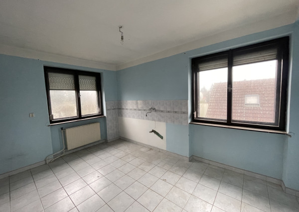 NA PREDAJ - poschodový rodinný dom v Galante.