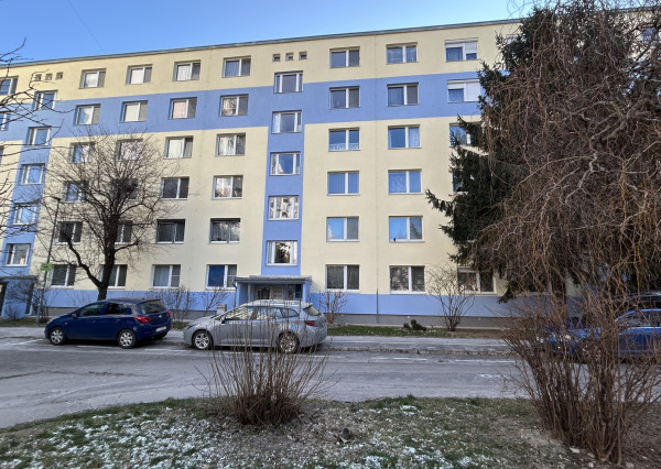 RK4 Predaj 2 izbový byt v Ružinove, skvelá lokalita