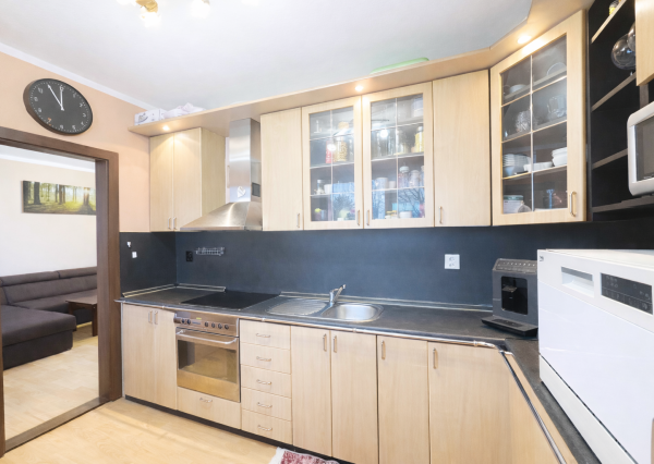 RK4 - NA PREDAJ  3izbový byt   LATORICKÁ   BRATISLAVA