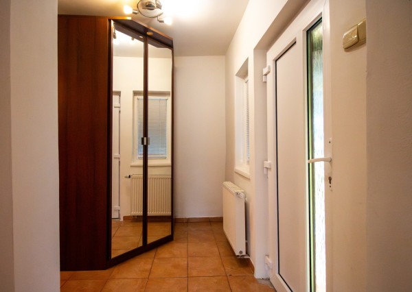 RK4 - NA PREDAJ - 3 izbový byt - Staré Mesto