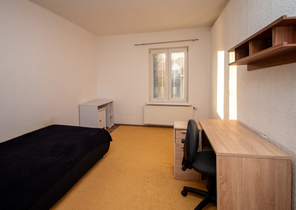 RK4 - NA PREDAJ - 3 izbový byt - Staré Mesto