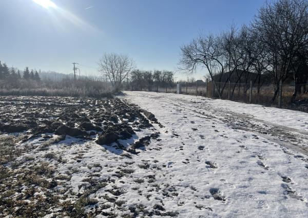 RK4 - NA PREDAJ - Krásny pozemok na stavbu rodinného domu  - Ratnovce -  okres  Piešťany