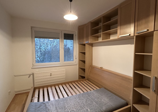 RK4 - NA PREDAJ - 3 izbový byt - Ružinov