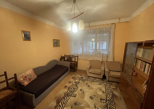 RK4 - NA PREDAJ - Rodinný dom na rekonštrukciu aj na okamžité bývanie  - Iža