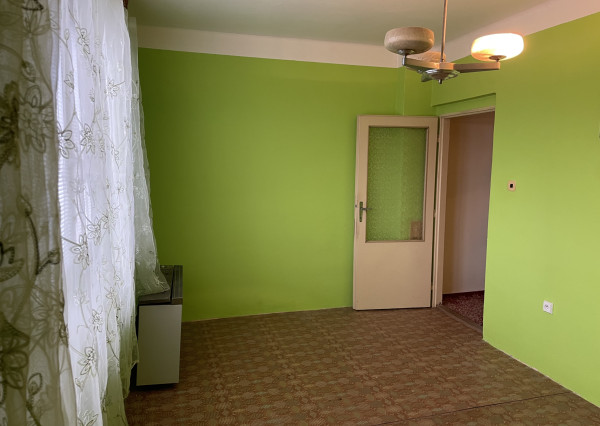 RK4 - NA PREDAJ - Rodinný dom na rekonštrukciu aj na okamžité bývanie  - Iža