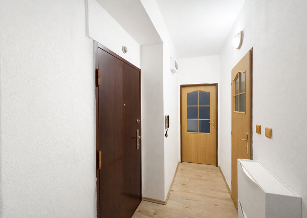 RK4 - NA PREDAJ 2izbový byt Ružinov - Ostredky