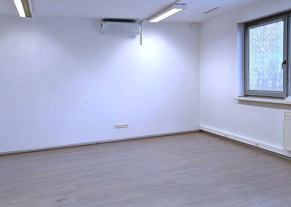 RK4 - NA PRENÁJOM - KANCELÁRSKE PRIESTORY Bratislava - Petržalka