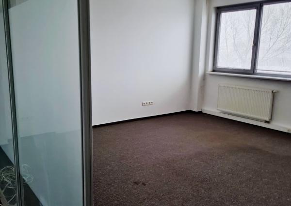 RK4 - NA PRENÁJOM - KANCELÁRSKE PRIESTORY Bratislava - Petržalka